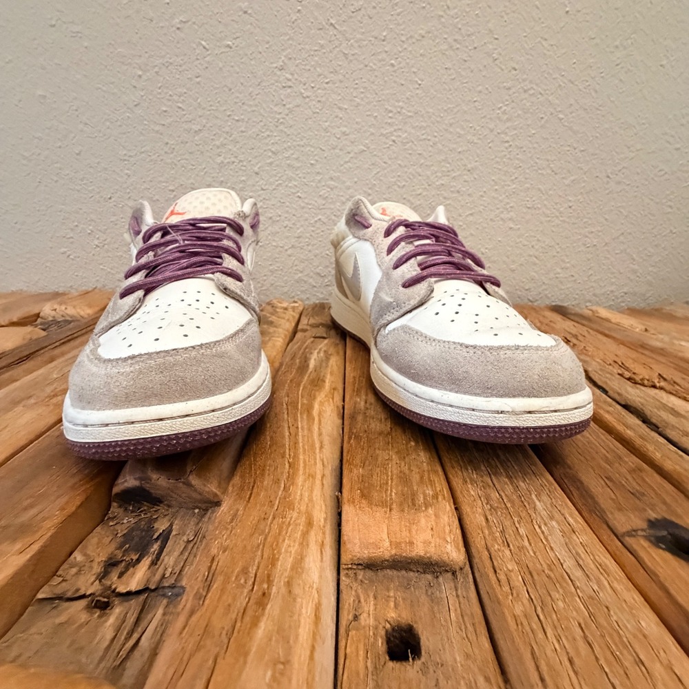 Jordan 1 Low SE 6Y Sail Pale Ivory Purple FQ8094-100 Ruffle Sneakers